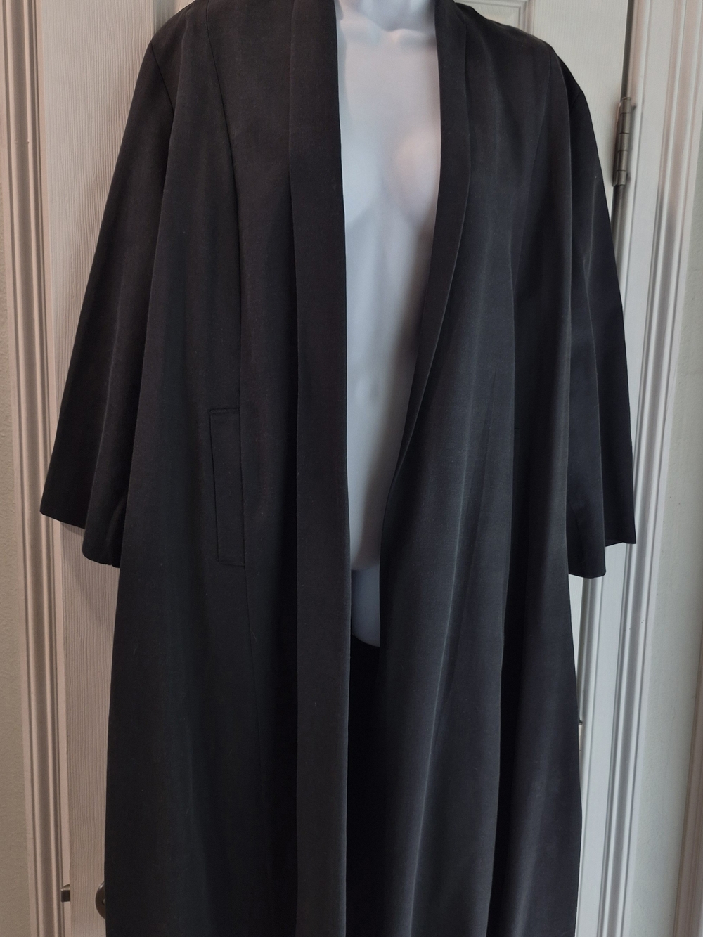 Classic 1980s Women's Black Open-Front Dress Coat